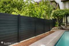 Perfect-privacy-fence-for-pool